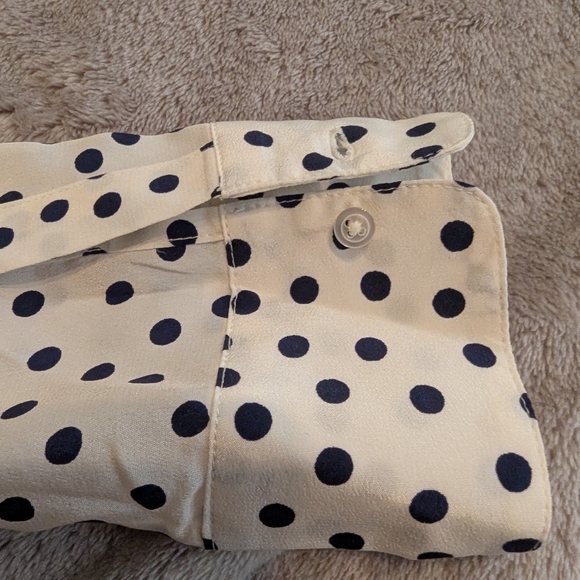 Boden Women's Button Up Shirt 100% Silk White Navy Blue Polka Dots Sheer Size 6 - Picture 8 of 8
